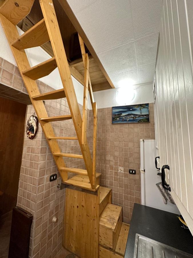 Tiny House - Spaccanapoli Apartman Kültér fotó